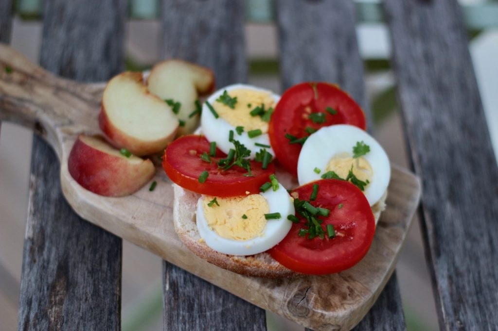 Tomatensalat mit Eiern