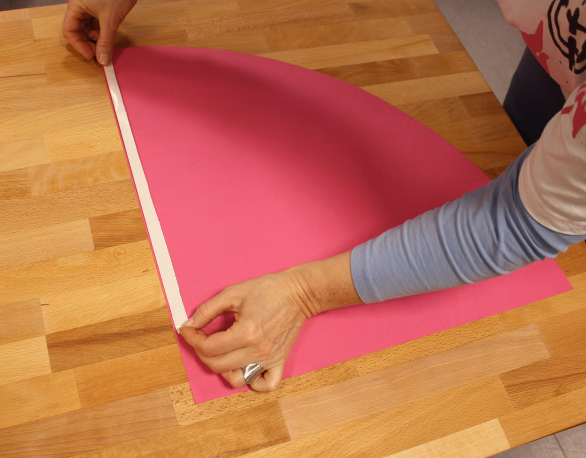 Schritt 2 Den Hut zusammenkleben