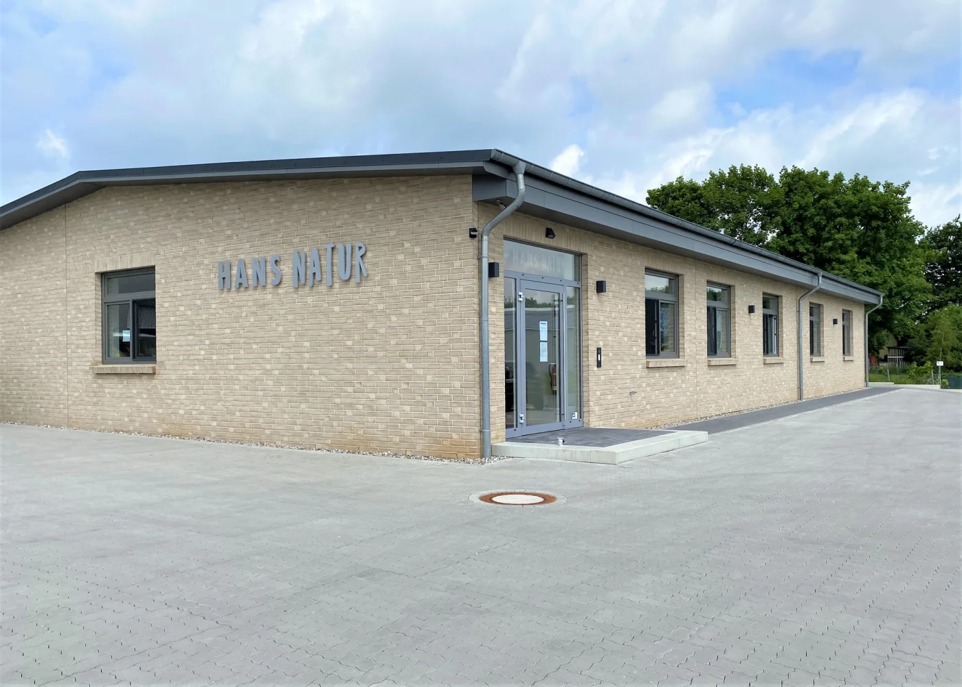 Unser Unternehmen von der Vorderseite