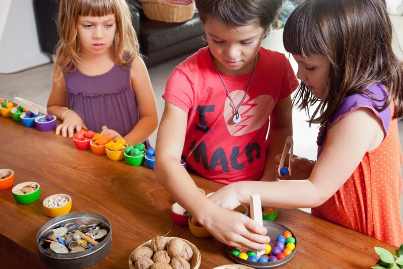 Wie kann ich soziale Kontakte bei der kindergartenfreien Erziehung fördern?