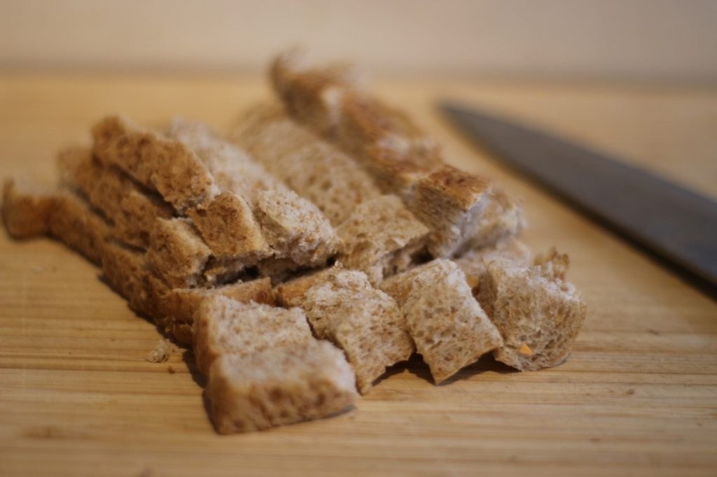 Gewürfelte Toastscheiben