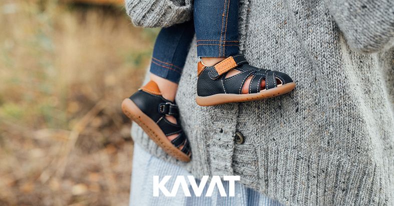 Kindersandalen von Kavat bieten einen Rundumschutz, besonders die empfindlichen Zehen werden komplett geschützt.