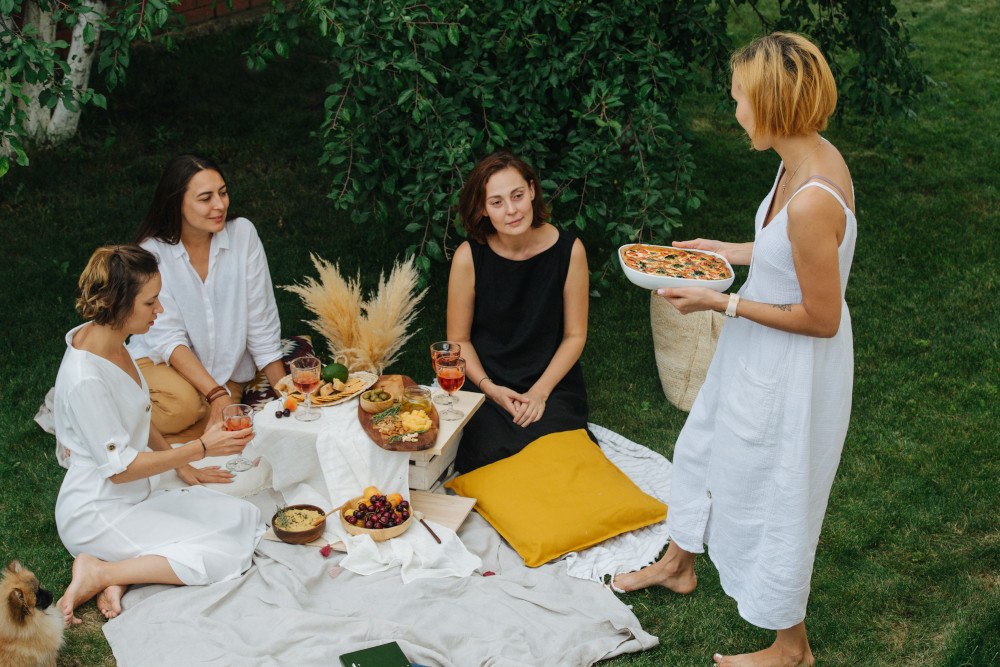 Picknick im Garten - Das Wichtigste ist ein schönes Beisammensein