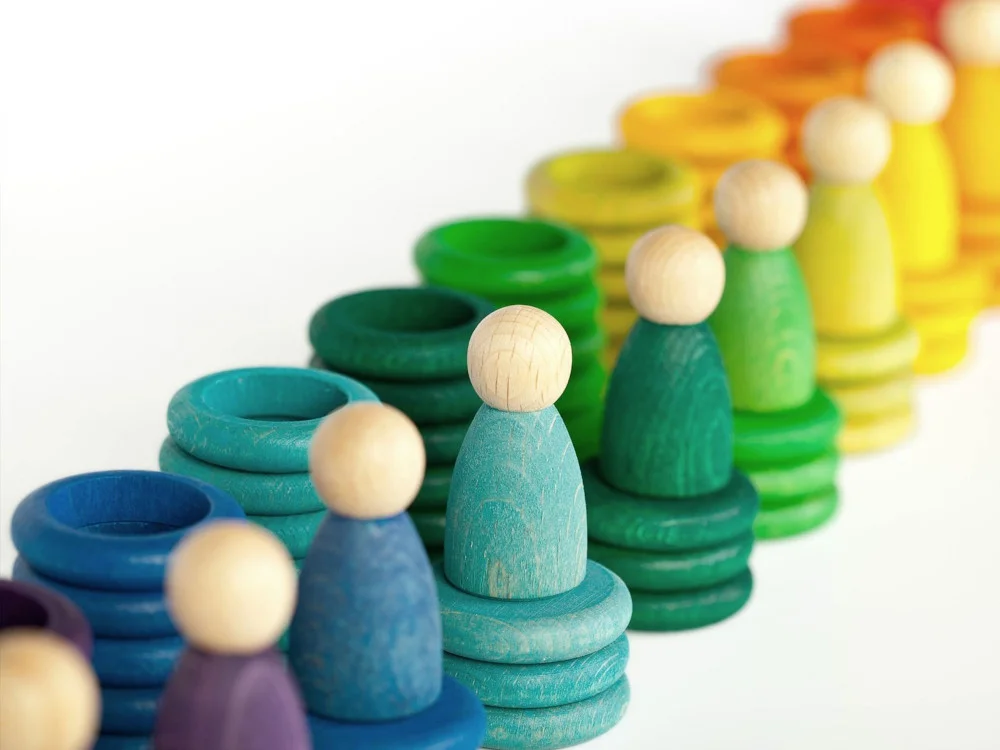 Hochwertiges Holzspielzeug - Spielen mit allen Sinnen